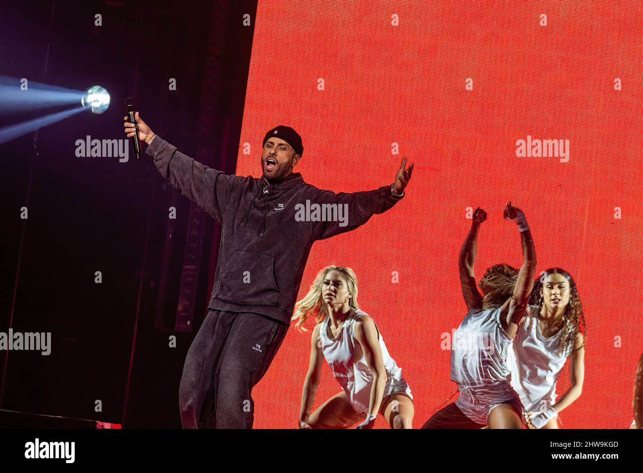 Orlando, Usa. 03. März 2022. Nicky Jam, der mit dem Latin Grammy ausgezeichnete Sänger, tritt während seiner Infinity Tour im Amway Center in Orlando auf der Bühne auf. Kredit: SOPA Images Limited/Alamy Live Nachrichten Stockfoto