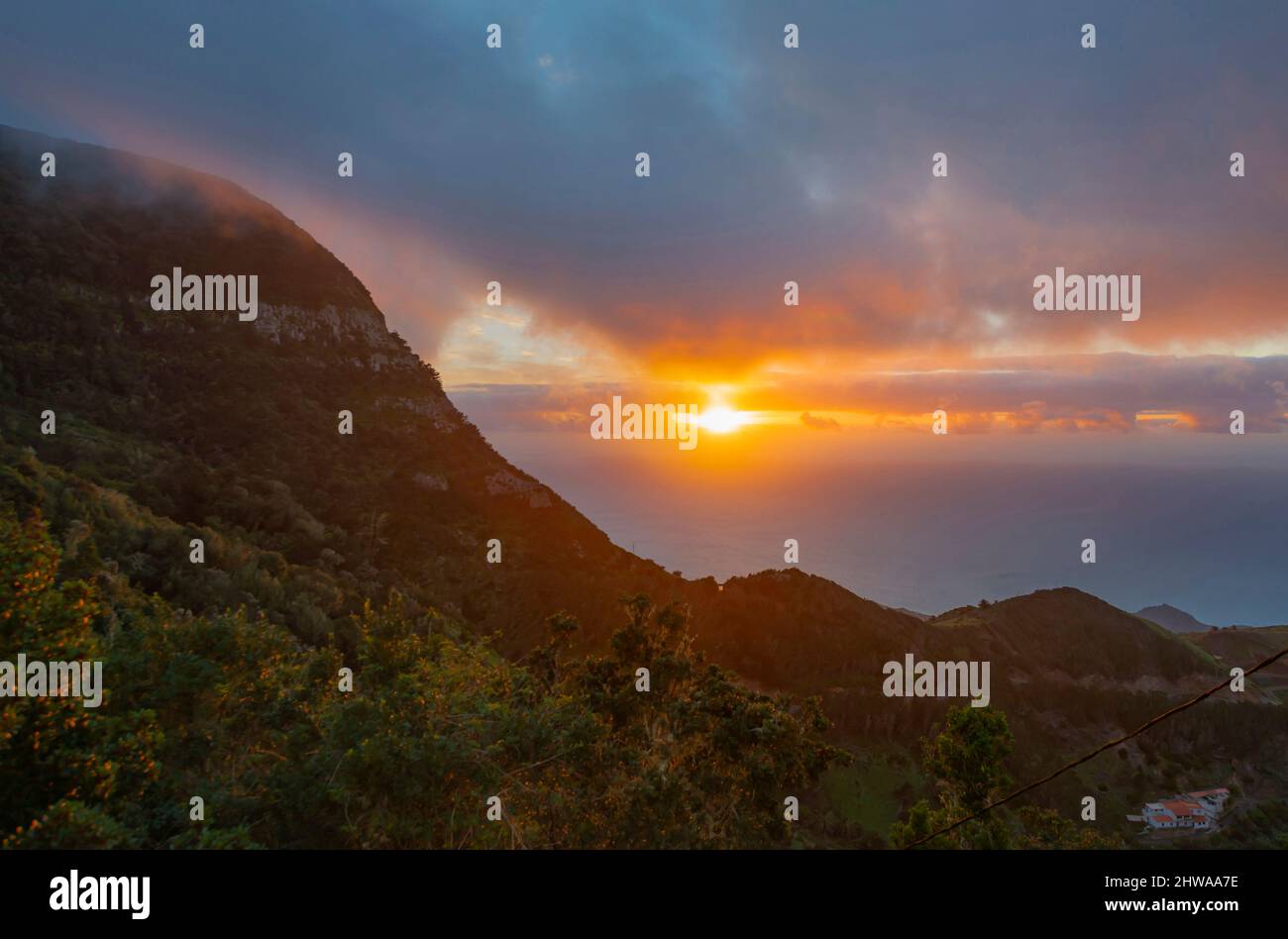 Sonnenuntergang an der Küste von La Gomera, Kanarische Inseln, La Gomera Stockfoto