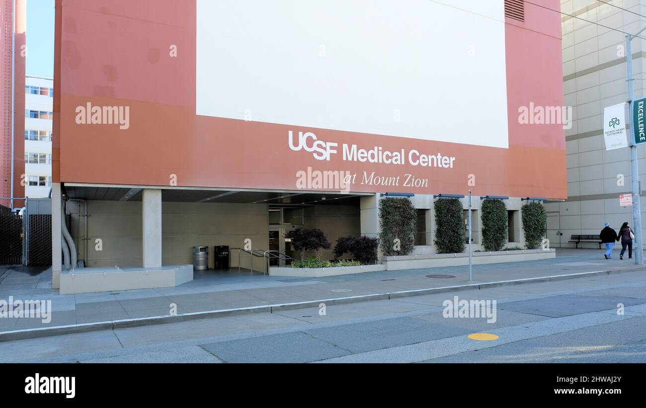Außenansicht des UCSF Medical Center am Mount Zion; San Francisco, Kalifornien, USA; University of California. Stockfoto