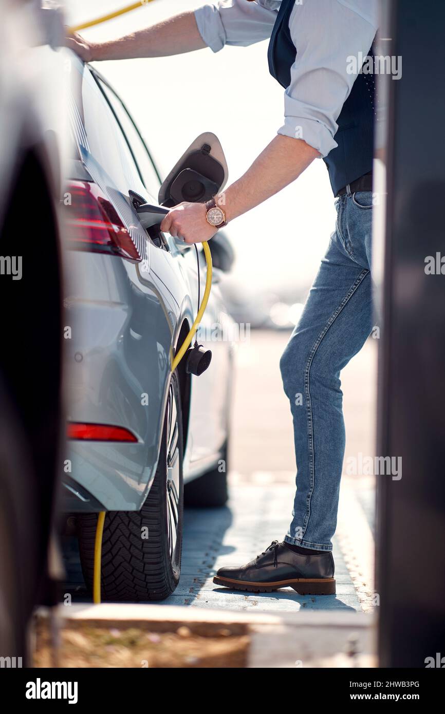 Laden nicht-umweltschädliche Elektrofahrzeug.Eco Auto Stockfoto