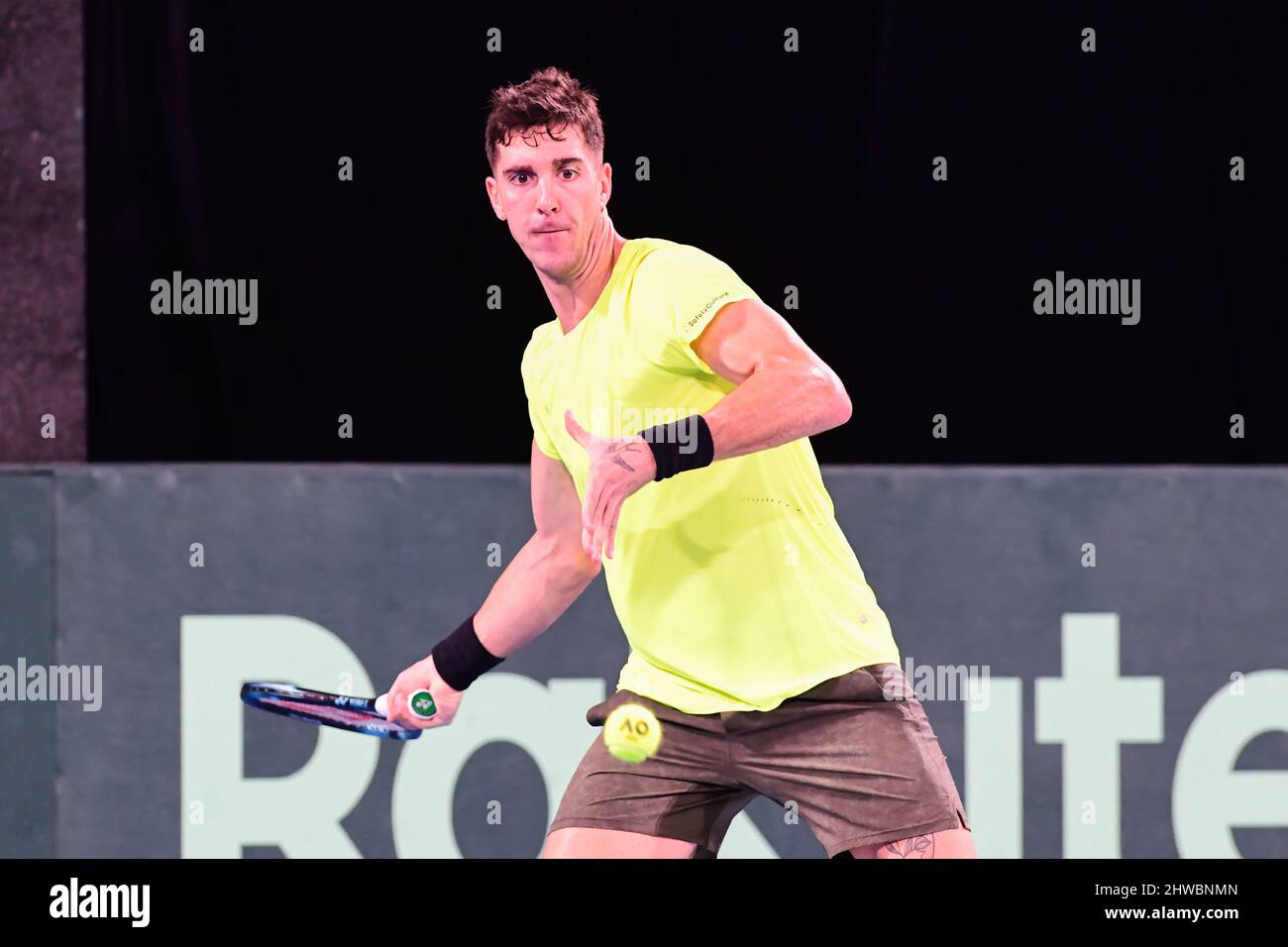 Sydney Olympic Park, Australien. 05. März 2022. Thanasi Kokkinakis aus Australien in Aktion während der Davis Cup Qualifying Round 2022 gegen Zsombor Piros aus Ungarn im Ken Rosewell Stadium. Endergebnis: Thanasi Kokkinakis 2:0 Zsombor Piros. Kredit: SOPA Images Limited/Alamy Live Nachrichten Stockfoto