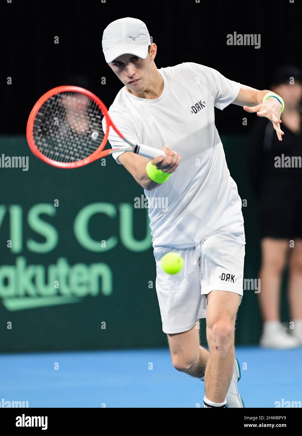 Zsombor Piros aus Ungarn in Aktion während der Davis Cup Qualifying Round 2022 gegen Thanasi Kokkinakis aus Australien im Ken Rosewell Stadium. Endergebnis: Thanasi Kokkinakis 2:0 Zsombor Piros. (Foto von Luis Veniegra / SOPA Images/Sipa USA) Stockfoto