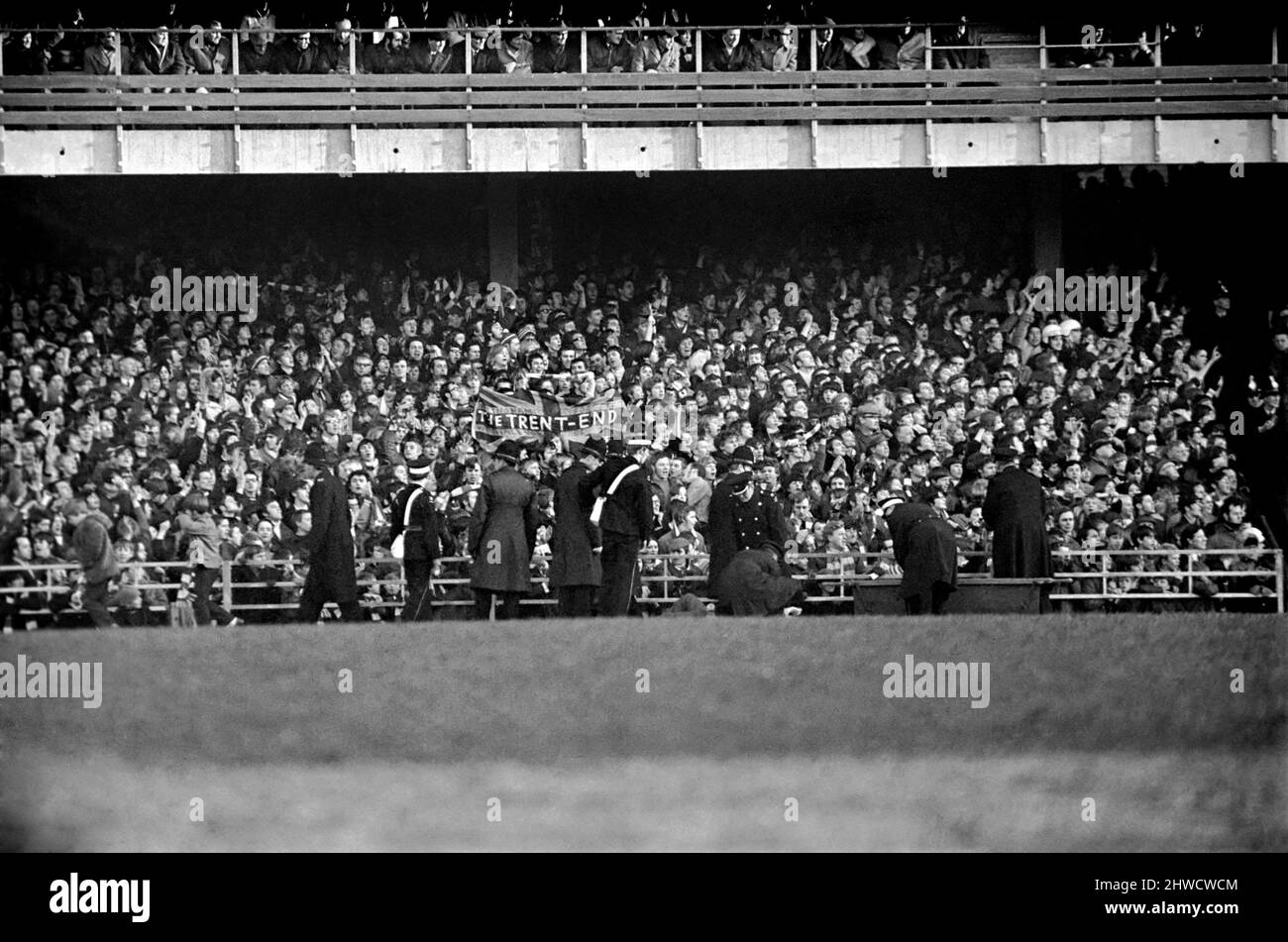 Derby gegen Nottingham Forest. Aktion aus dem Spiel. 1969 Z11534.-006. Dezember Stockfoto