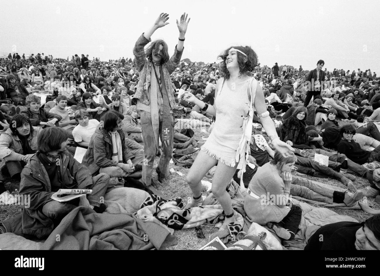 Hippie-Paare tanzen beim Isle of Wight Festival 30.. August 1969. Stockfoto