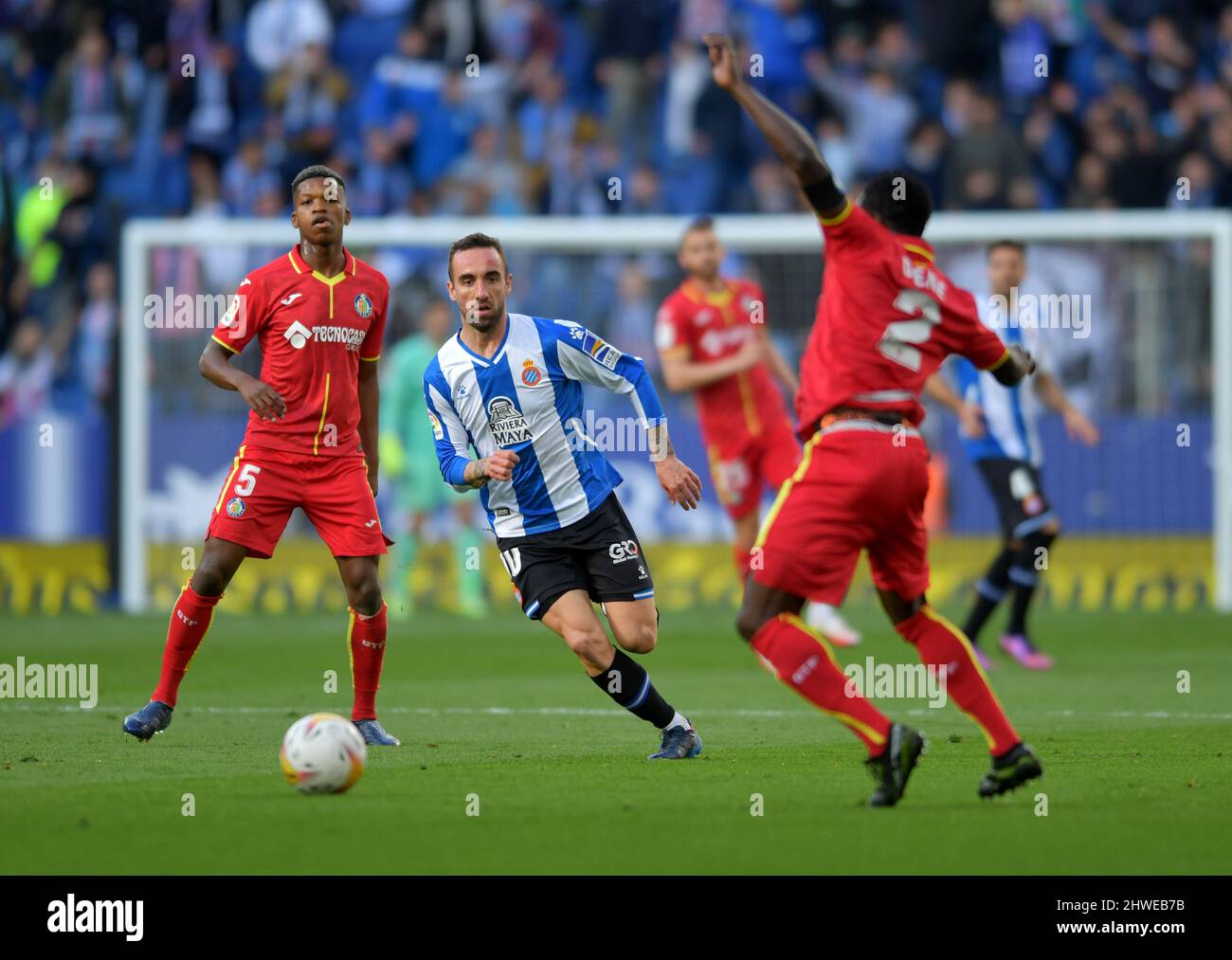 Barcelona, Spanien, 5. März 2022. Sergi Darder (10) von RCD Espanyol während des spanischen La Liga-Spiels zwischen RCD Espanyol und Getafe CF im RCDE-Stadion. Kredit: Rosdemora/Alamy Live Nachrichten Stockfoto