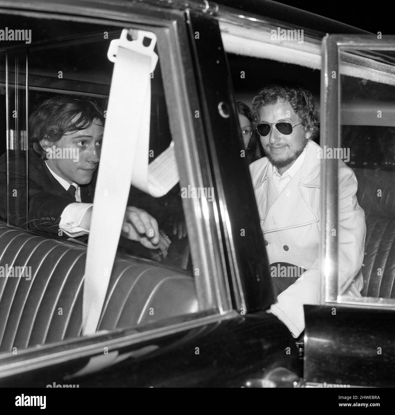 Der amerikanische Sänger Bob Dylan kommt vor seinem Auftritt beim Isle of Wight Festival am Londoner Flughafen Heathrow an. 25.. August 1969. Stockfoto