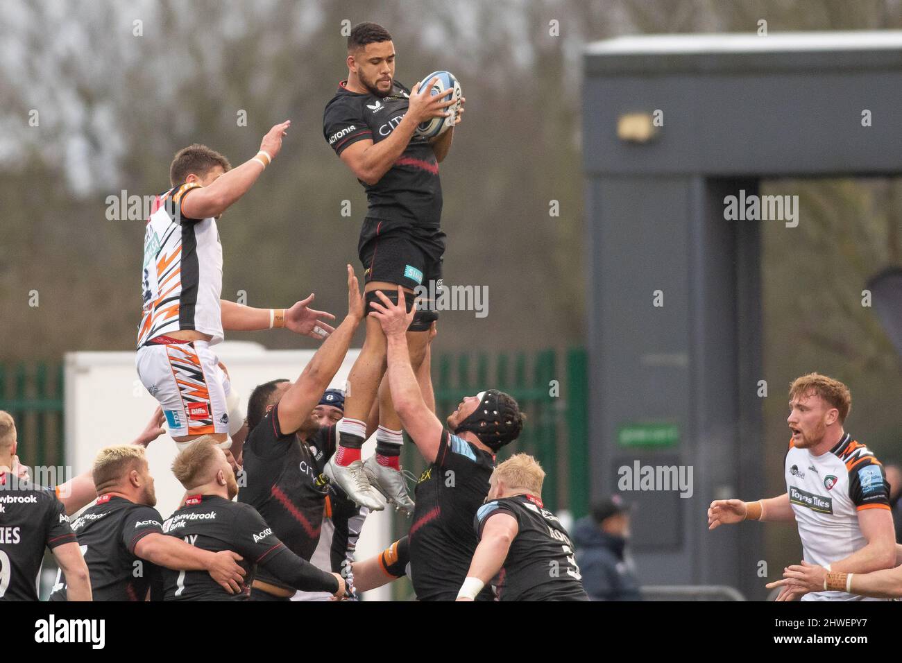 Barnett, Großbritannien. 05. März 2022. Gallagher Premiership Rugby. Saracens V Leicester Tigers. StoneX Stadium. Barnett. Andy Christie of Saracens Kredit: Sport in Pictures/Alamy Live News Stockfoto