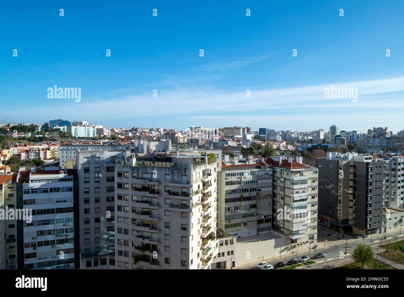 Blick auf die Stadt Lissabon vom Hotel auf der 9.. Etage. Stockfoto