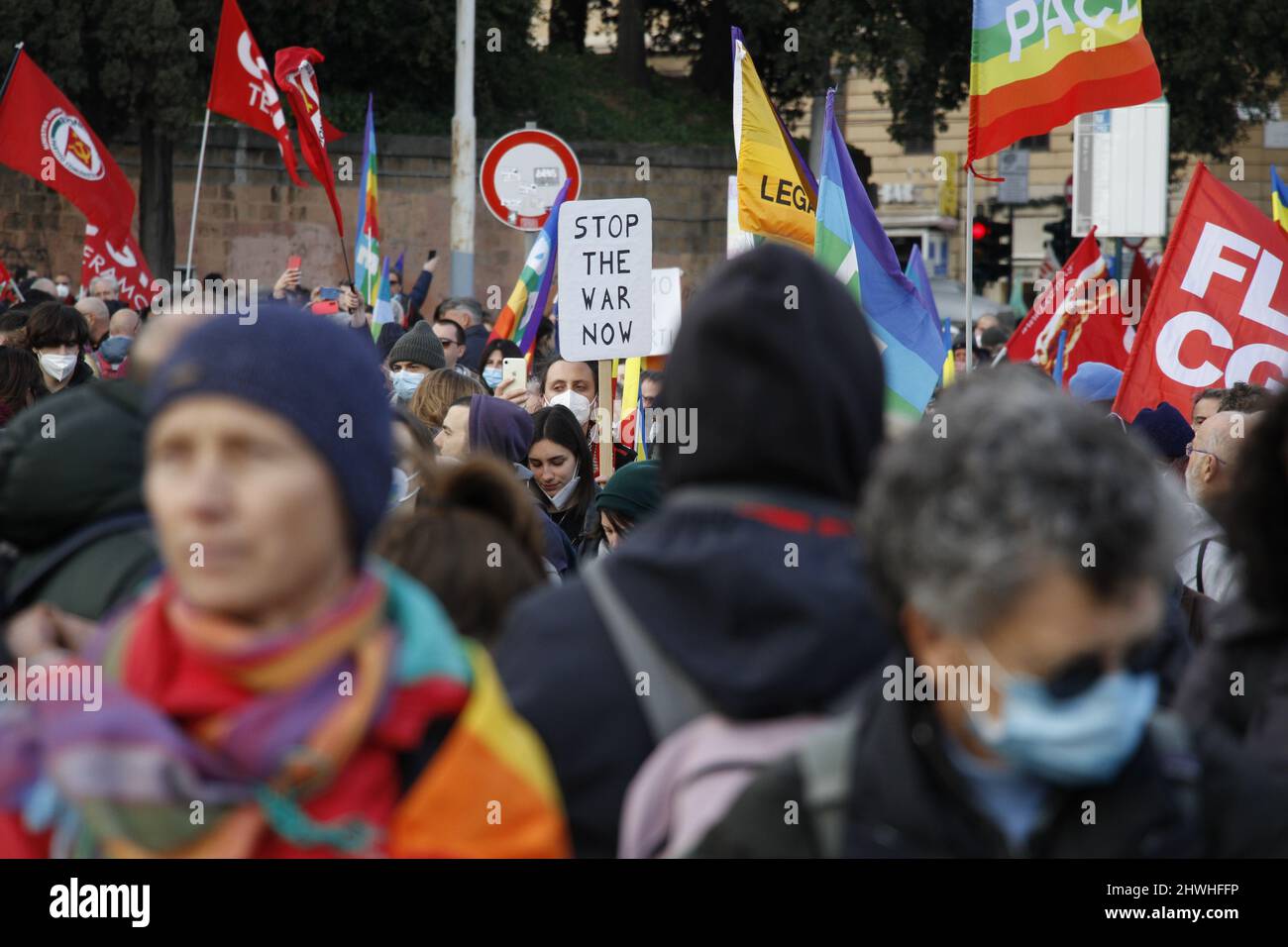 5.. März 2022 Anti-Kriegs-Protest - Menschen in Rom Italien demonstrieren gegen den Krieg in der Ukraine. Stockfoto