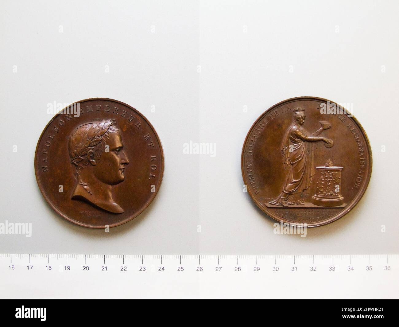 Medaille von Napoleon und dem Frieden von Schönbrunn aus Frankreich. Thema: Napoleon Bonaparte, Französisch, 1769–1821 Künstler: Jean-Pierre Droz, Französisch, 1746–1823 Stockfoto
