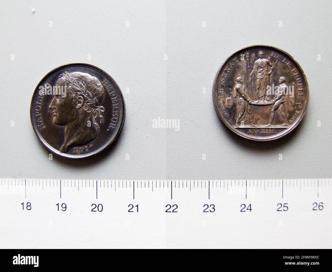 Medaille Napoleons. Honorand: Napoleon Bonaparte, französisch, 1769–1821Engraver: Jean-Pierre Droz, französisch, 1746–1823Engraver: André Galle, Französisch, 1761–1844Manufacturer: Dominique Vivant Denon, Französisch, 1747–1825 Stockfoto