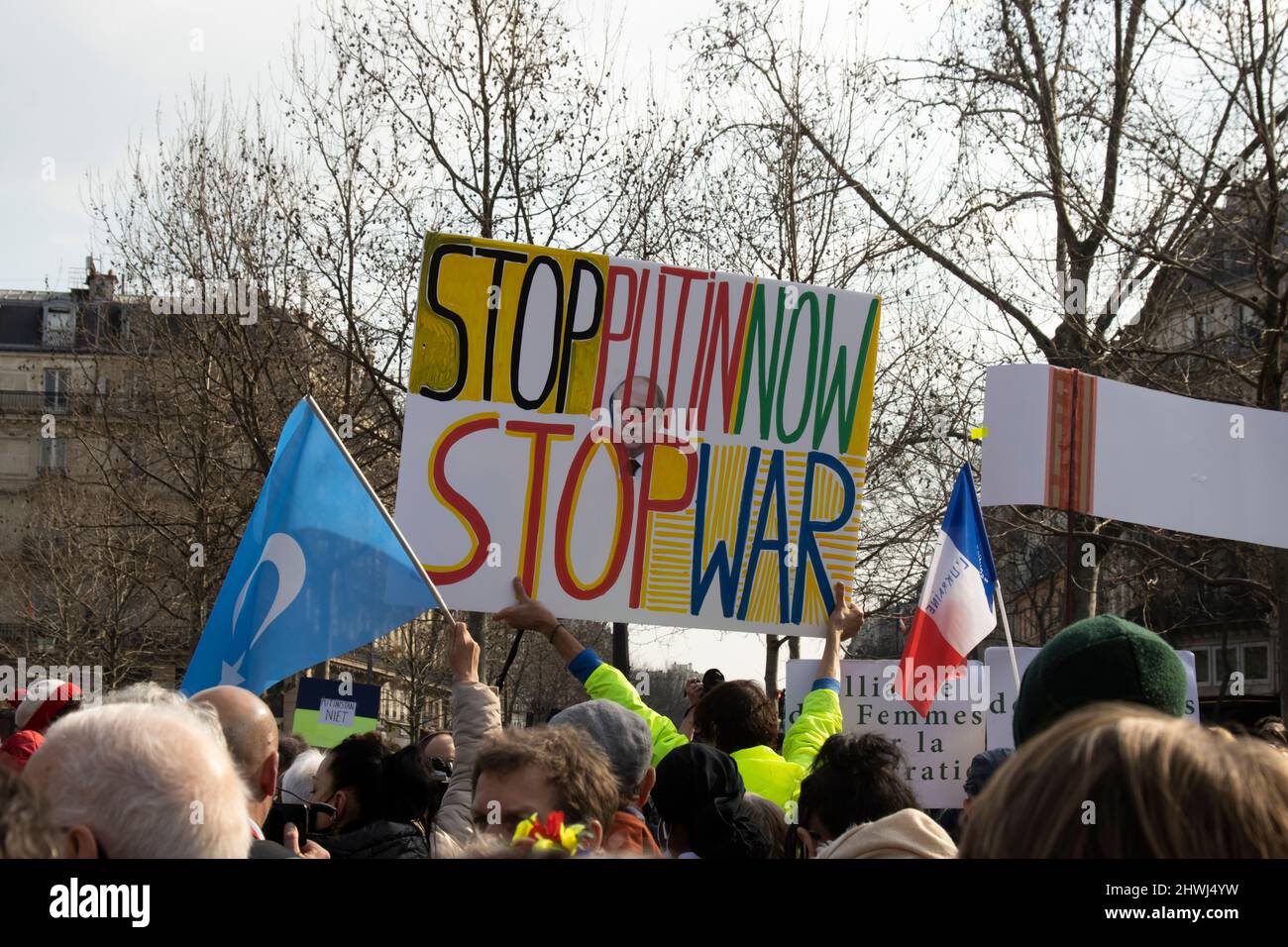 03/05/2022 - Paris - Demonstration gegen den russischen Einmarsch in die Ukraine Stockfoto