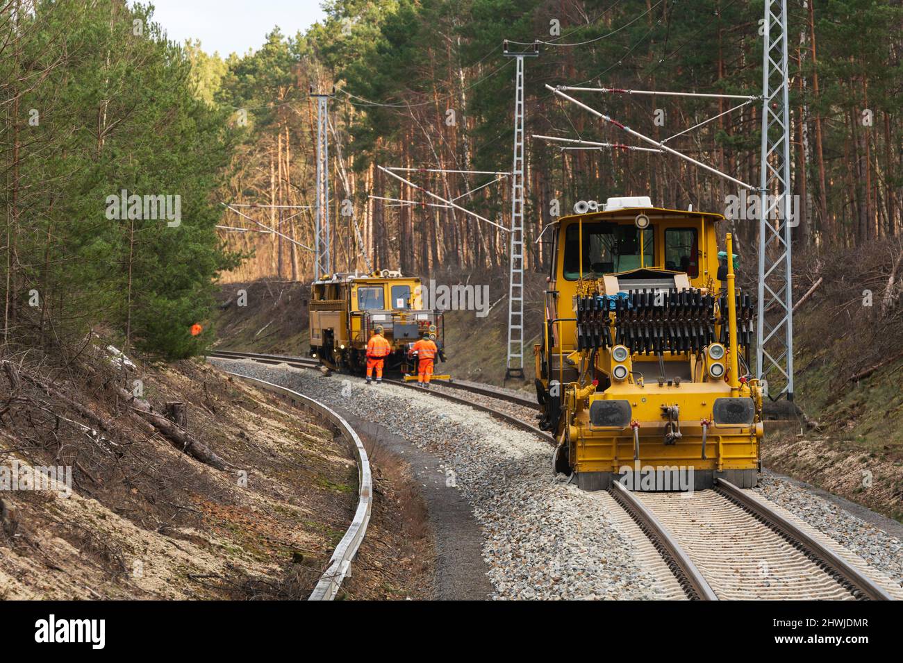 Gleisverlegmaschinen während der Gleiserneuerung Stockfoto