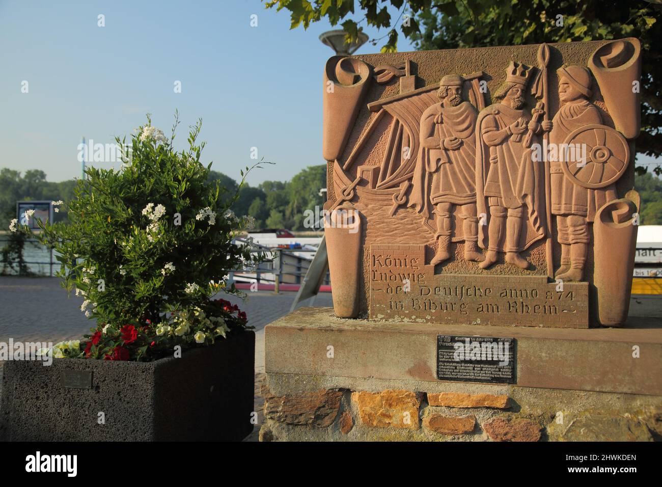 Gedenktafel für die erste Erwähnung von Biburg anno 874, Wiesbaden, Biebrich, Hessen, Deutschland Stockfoto