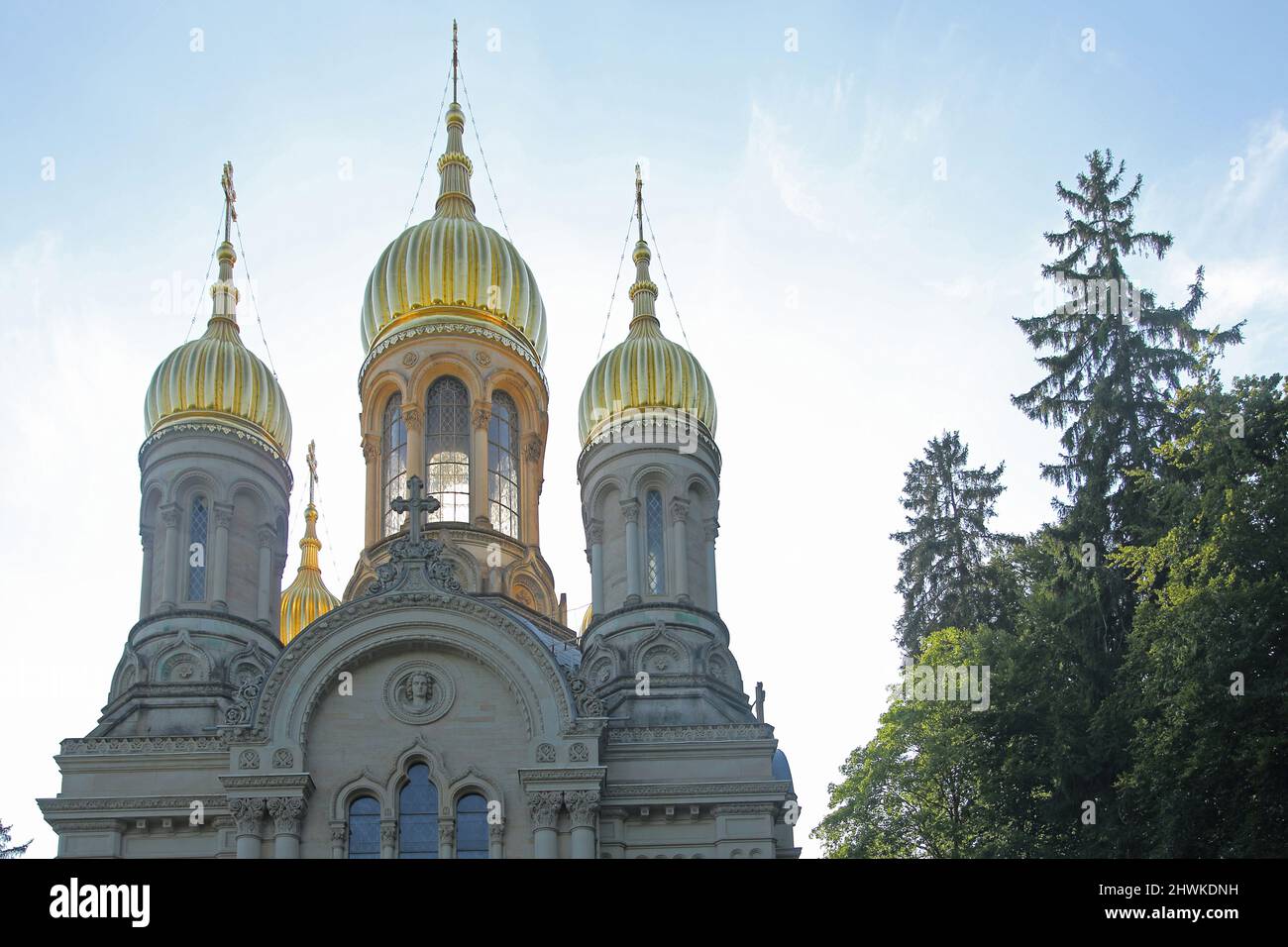 Zwiebeltürme der Russischen Kapelle, auf dem Neroberg, in Wiesbaden, Hessen, Deutschland Stockfoto
