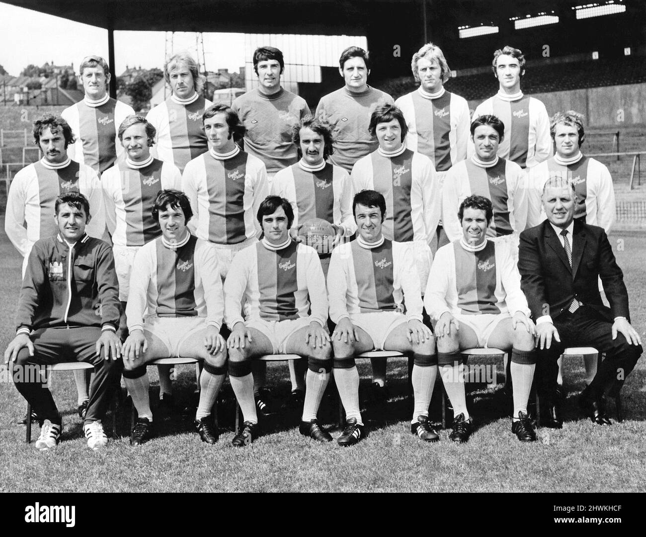 Crystal Palace FC Fotozelle: Juli 1971. Hintere Reihe L bis R: John McCormick, Alan Birchenall, John Hardie, John Jackson, Mel Blyth, Geryy Queen. Mitte. Reihe L bis R: Alan Pinkney, Dave Payne, Peter Wall, Steve Kember, Phil Hoadley, Bobby Tambling, Terry Wharton. Vordere Reihe L bis R: Terry Long (Trainer), Tony Taylor, Gerry Humphreys, John Loughlin, Lim Scott, Bert Head (Manager). August 1971 P005497 Stockfoto