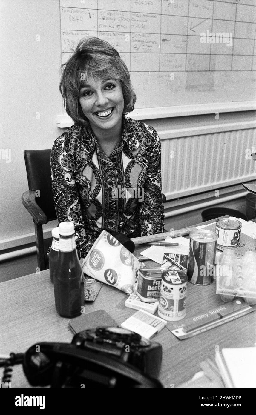 Esther Rantzen im Bild bei der BBC. 13.. Oktober 1971. Stockfoto