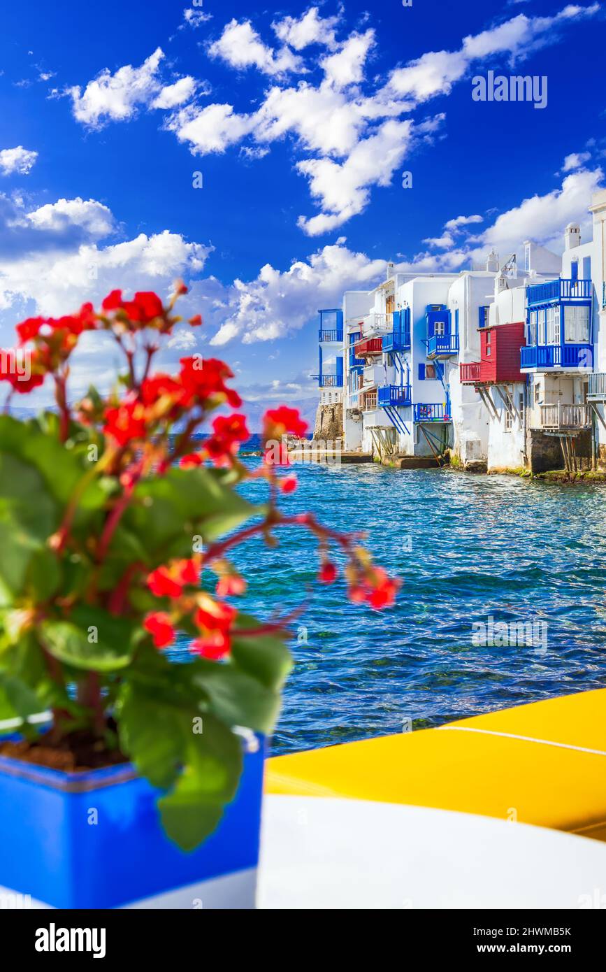 Mykonos, Griechenland. Schöne kleine venezianische Häuser, berühmte griechische Inseln, Reiseziel. Stockfoto