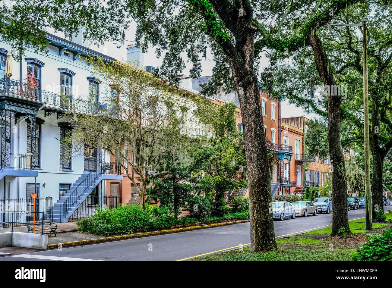 Stadthäuser auf der Savannah Street Stockfoto