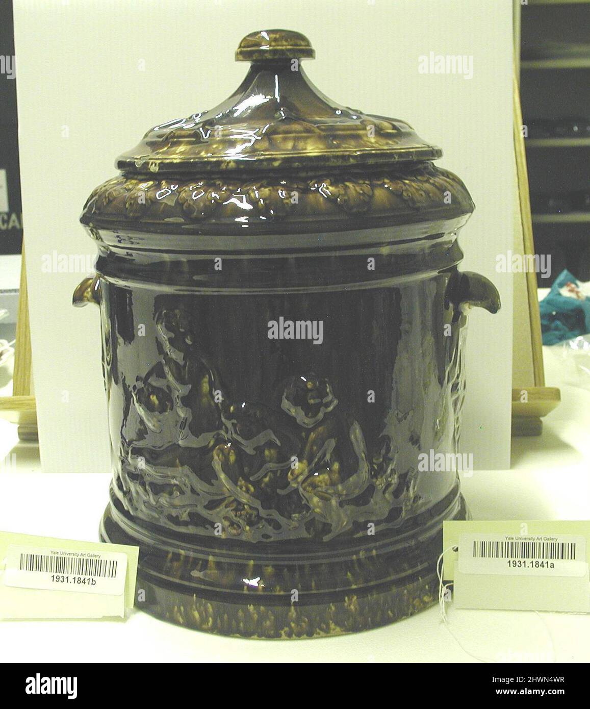 Keksdose mit Deckel Stockfoto