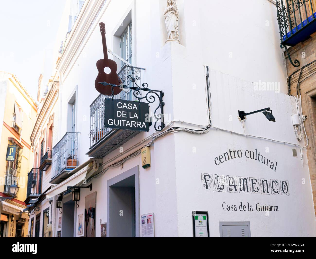 Casa de la Guitarra Flamenco-Platz und Museum in einem Haus aus dem 18.. Jahrhundert in der Calle Meson del Moro, Sevilla, Spanien Stockfoto
