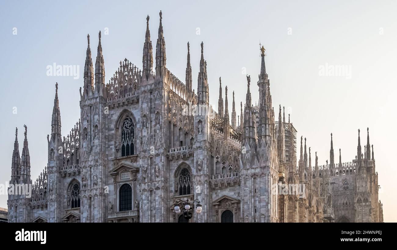 Architektonisches Detail des Mailänder Doms (Italienisch, Duomo di Milano), der Mailänder Domkirche in der Lombardei, Italien Stockfoto