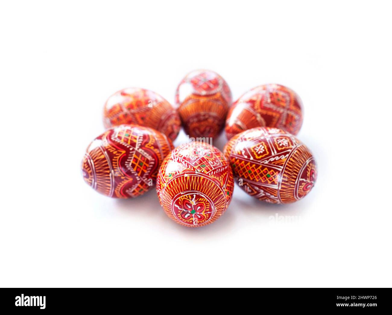 Pysanky - UkrPysanky - Ukrainisch traditionelle bemalte Ostereier isoliert auf weißem Hintergrund handgemachte bemalte Ostereier auf weißem Hintergrund Stockfoto