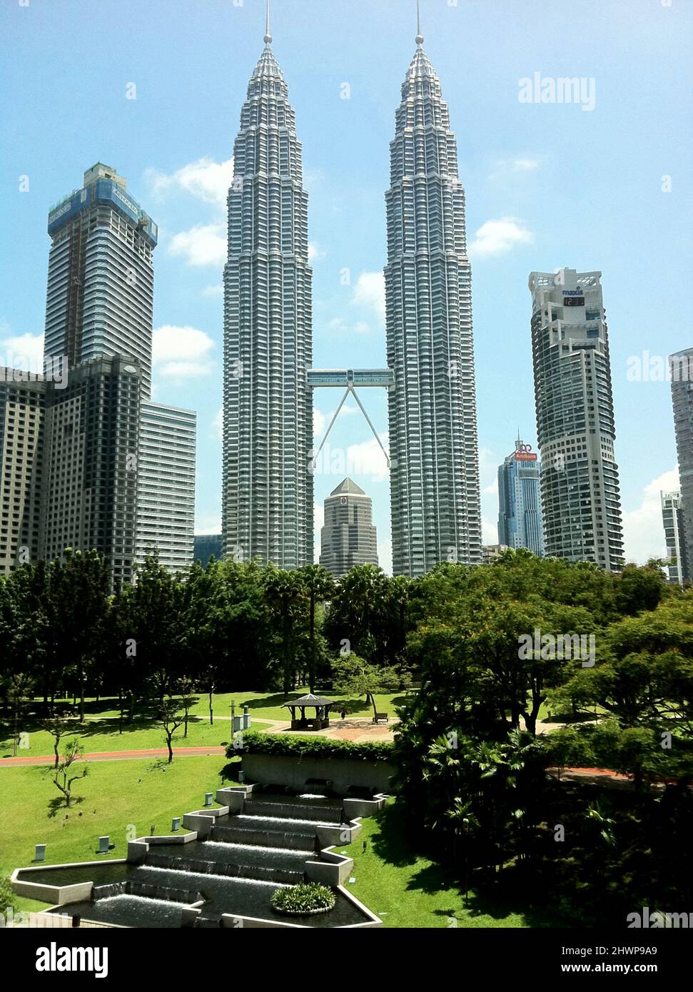 Modernes Stadtbild mit petronas Twin Tower und KLCC in Kuala Lumpur Stockfoto Modernes Stadtbild mit petronas Twin Tower und KLCC in Kuala Lumpur Stockfoto