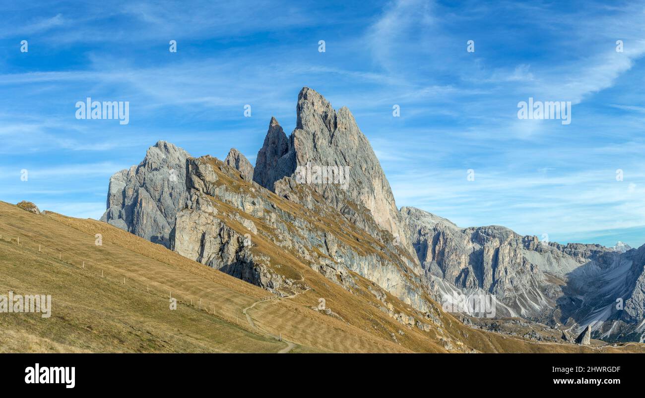 Grande Fermeda in der Geisler Berggruppe, Naturpark Puez-Geisler, Dolomiten, italienische alpen Stockfoto