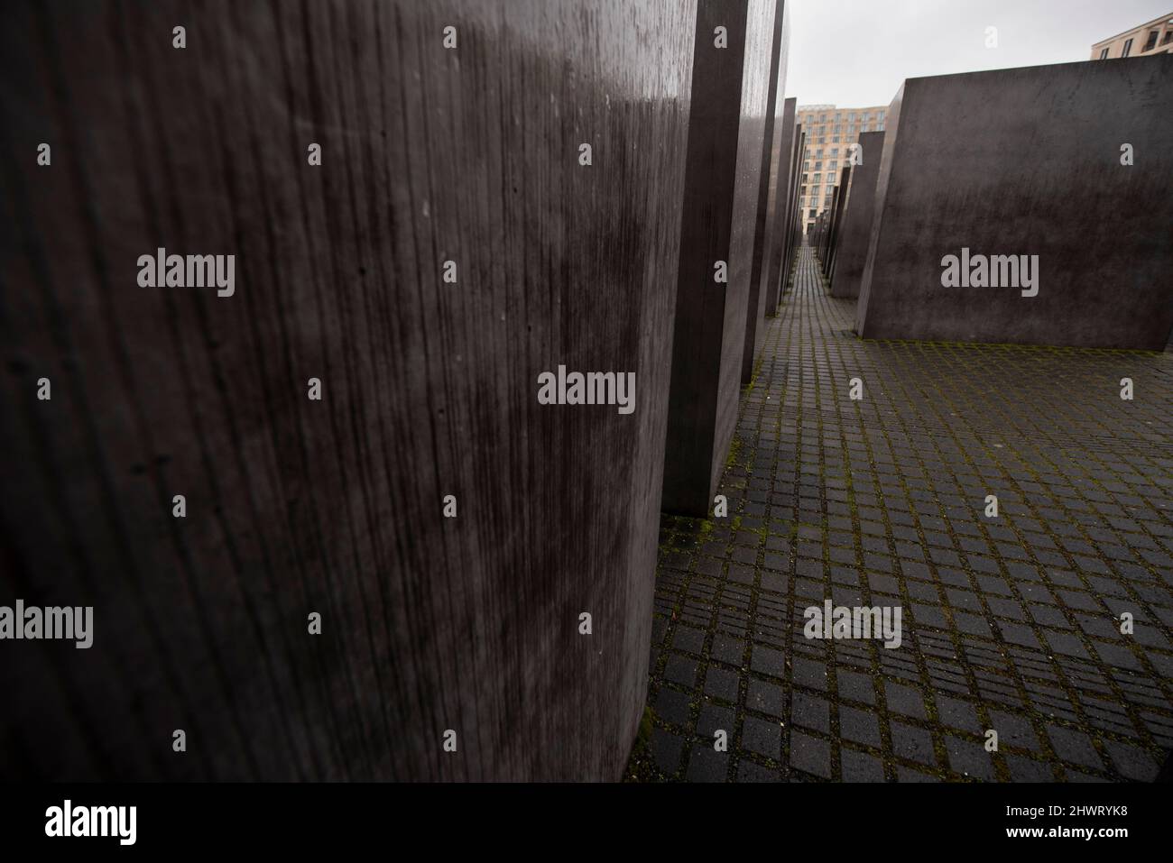 Elemente des Holocaust-Mahnmals in Berlin, Deutschland. Stockfoto