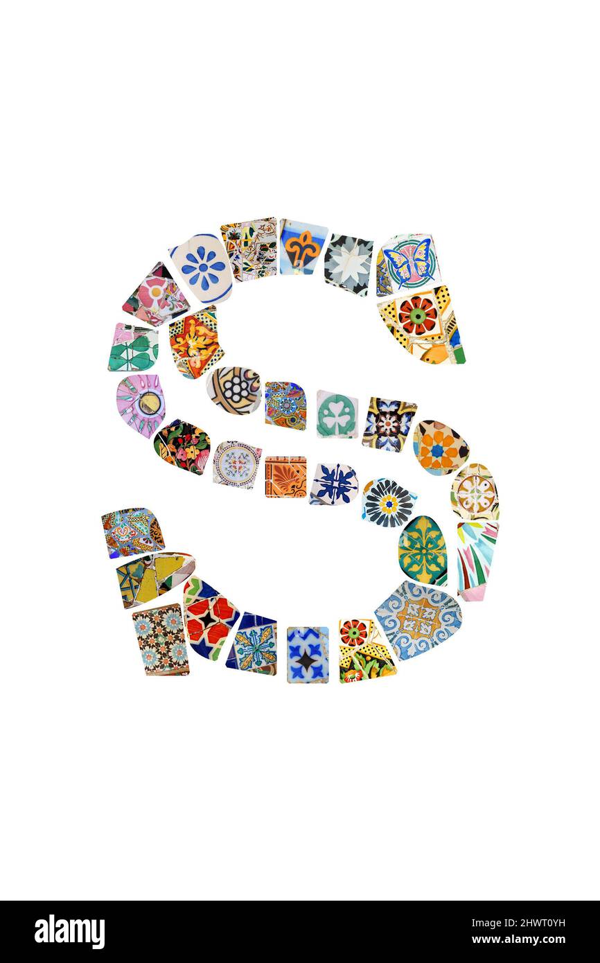 Gaudi Mosaikbuchstabe Gaudi Initial Gaudi Custom Monogramm Barcelona Fliesen bunten Mix Alphabet Buchstabe Guell Park Stockfoto