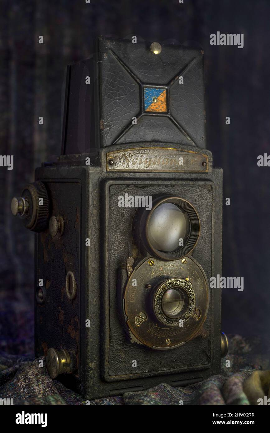 20-Okt-2014 - VoigtlÃ¤nder Brillant 1949 Vintage box Kamera Kalyan Nrat MumbaiMaharashtra Indien Asien Stockfoto
