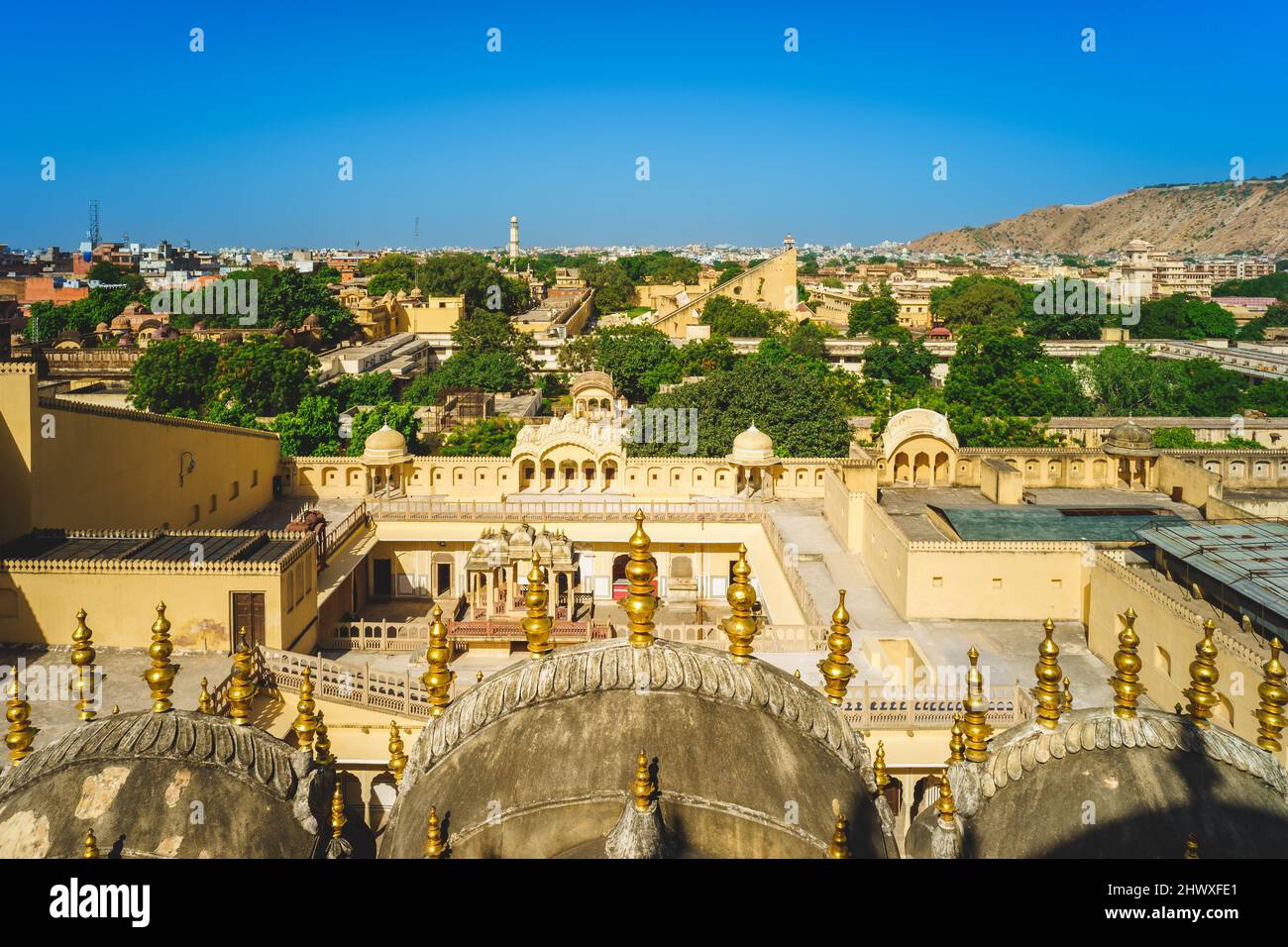 Blick über den Windpalast, alias hawa mahal, in jaipur, rajasthan, indien Stockfoto