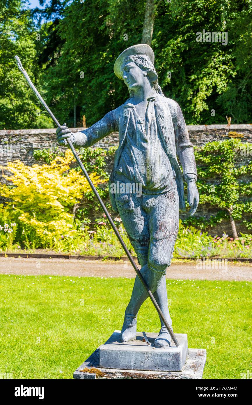 Hirtenstatue im Hercules Garden auf dem Gelände von Blair Castle in der Nähe des Dorfes Blair Atholl in Perthshire, Schottland, Großbritannien Stockfoto