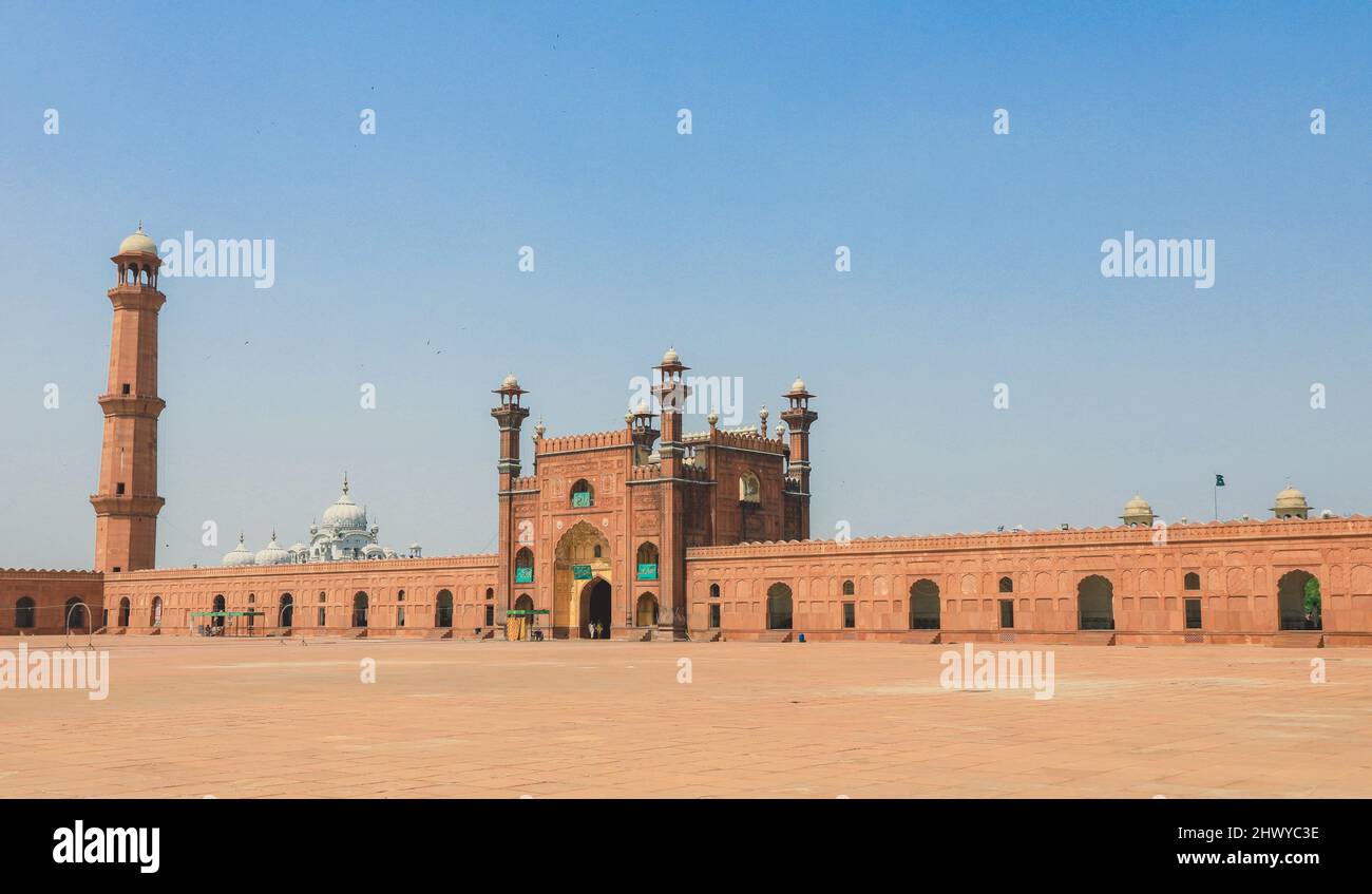Die Badshahi Mughal-Ära Gemeindemoschee in Lahore, Punjab Provinz, Pakistan Stockfoto