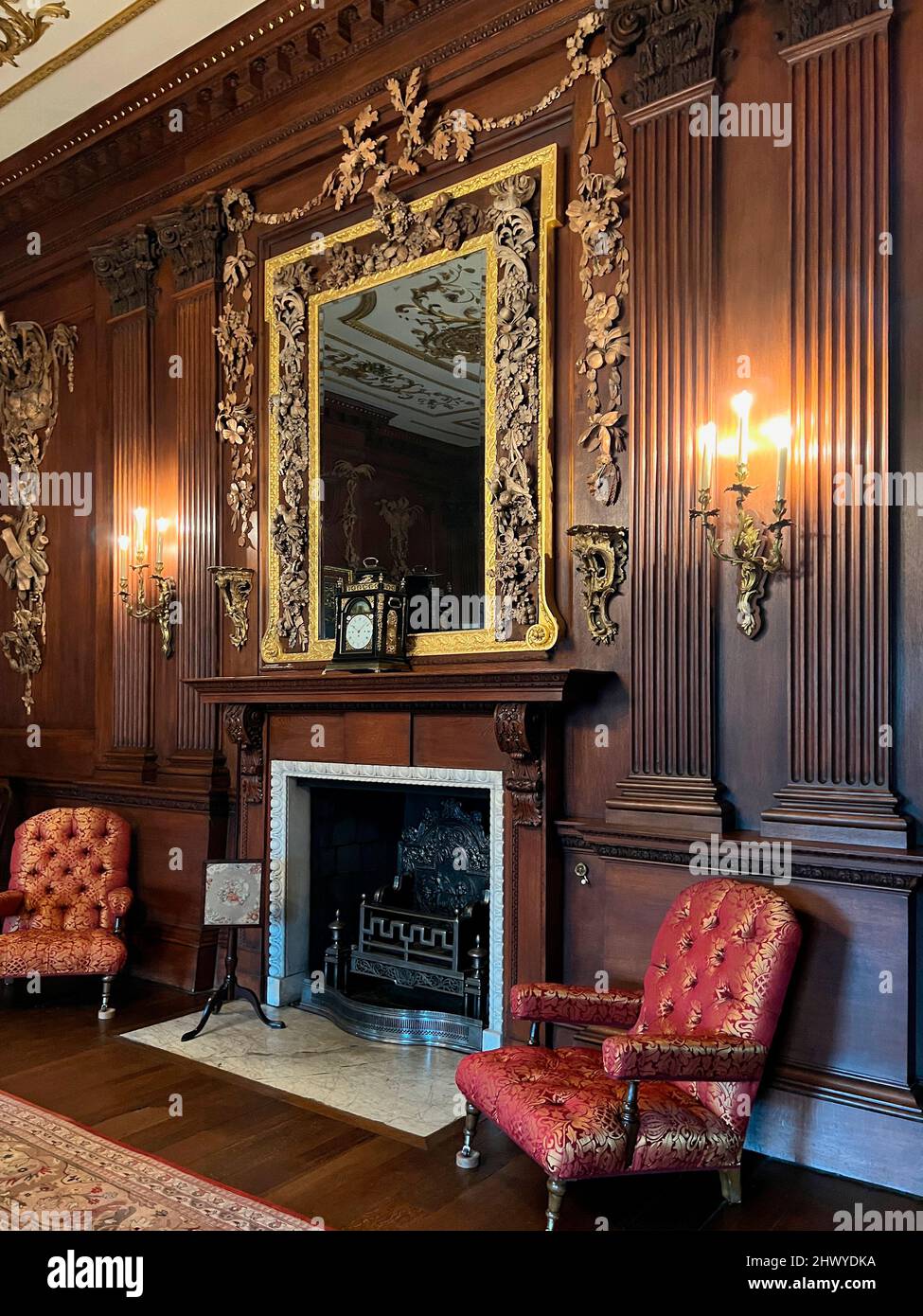 Der Salon in der Lyme Hall in der Nähe von Disley in Cheshire, England. Stockfoto