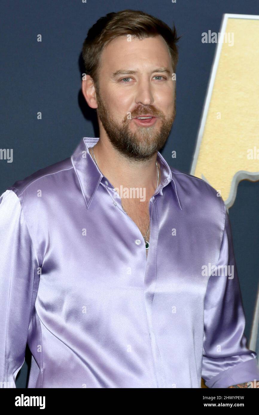 LAS VEGAS – 7. MÄRZ: Charles Kelley bei den Academy of Country Music Awards 2022 kommt am 7. März 2022 in Las Vegas, NV, im Allegient Stadium an (Foto: Katrina Jordan/Sipa USA) Stockfoto