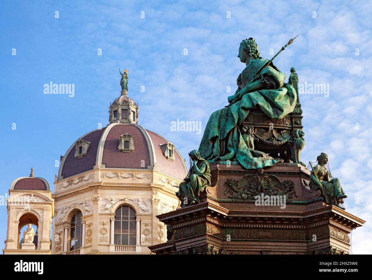 Denkmal der Kaiserin Maria Theresia vor dem Kunsthistorischen Museum in Wien Stockfoto