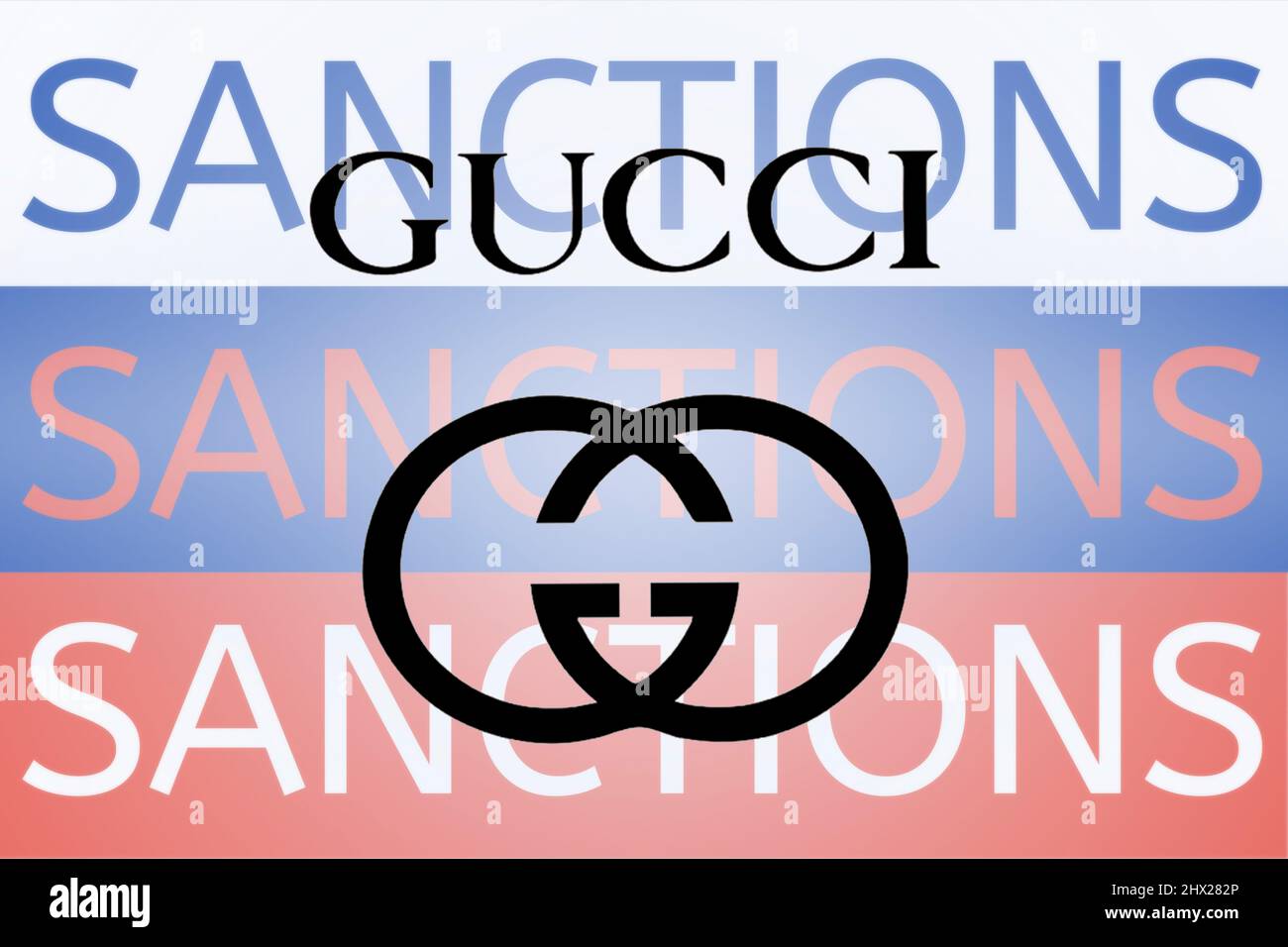 Gucci-Logo vor dem Sanktionstext auf der russischen Flagge. Neue Sanktionen gegen Russland wegen seiner Invasion in der Ukraine. März 2022, San Francisco, USA Stockfoto