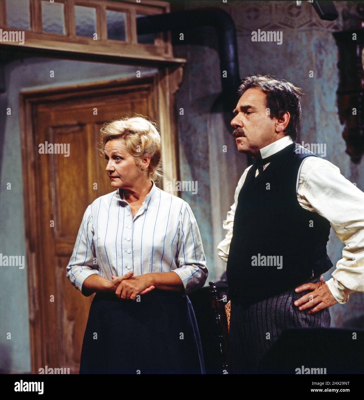 Die Biedermänner, Fernsehfilm, Deutschland 1973, Regie: Wolf Dietrich, Darsteller: Ingold Platzer, Otto Tausig Stockfoto