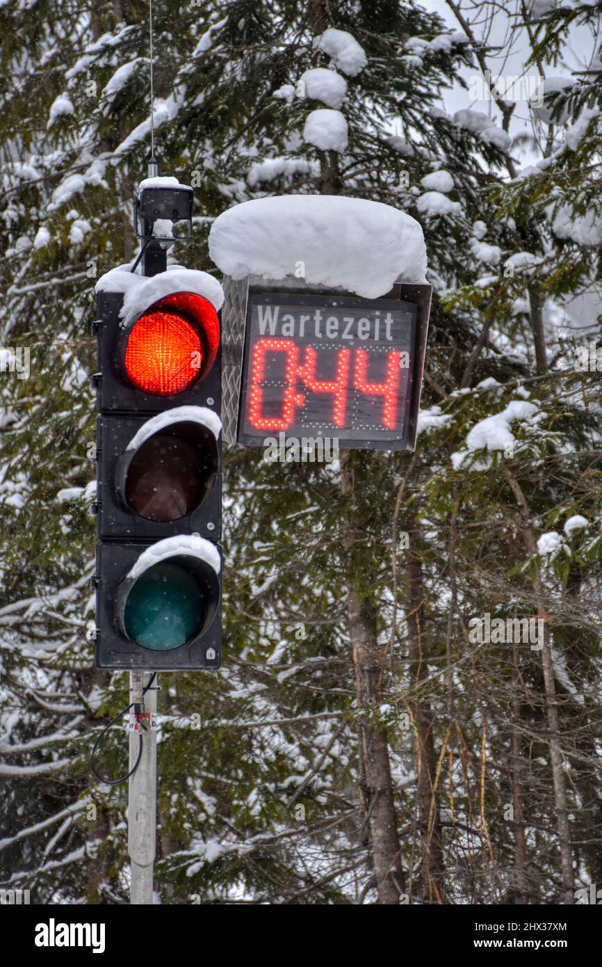 Baustellenampel, Ampel, Verkehrsampel, Baustelle, Licht, Rot, gelb, grün, Verkehr, halten, leuchten, Zeit, Zählwerk, Zahl, Ziffer, warte, Wartetime Stockfoto