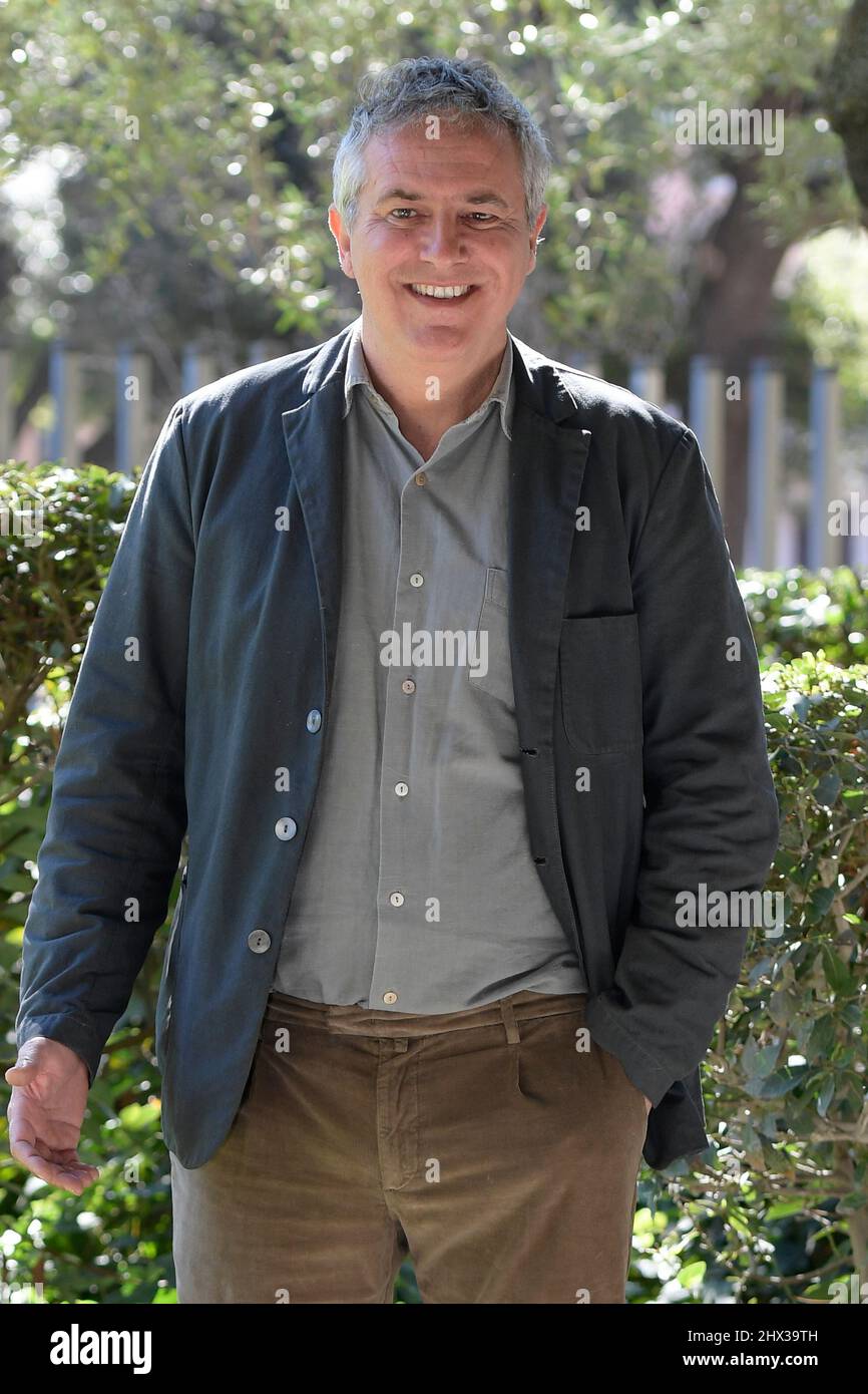 Rom, Italien. 09. März 2022. Regisseurin Simone Spada besucht die Fotozelle des Rai Fiction Studios Battaglia im Rai Center Viale Mazzini. Kredit: SOPA Images Limited/Alamy Live Nachrichten Stockfoto