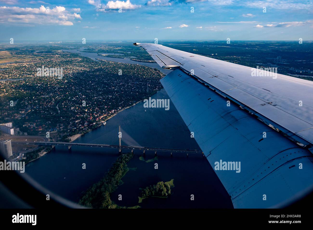 Brücke über den Dnepr in Kiew Blick von oben. Stockfoto