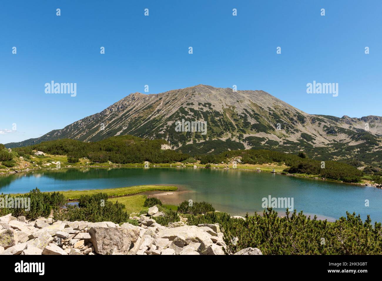 Todorka Peak und Muratovo Gletschersee im Pirin Nationalpark und Naturschutzgebiet, Pirin Berg, Bulgarien, Balkan, Europa Stockfoto