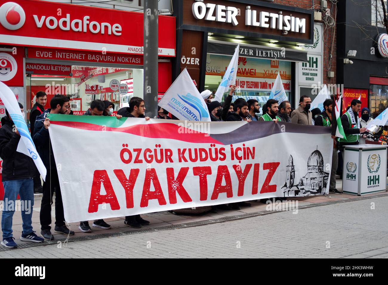 Eskisehir, TÜRKEI, IHH (Insani Yardim Dernegi) Mitglieder protestieren auf den Straßen von Eskisehir gegen Israel für die Befreiung Jerusalems Stockfoto