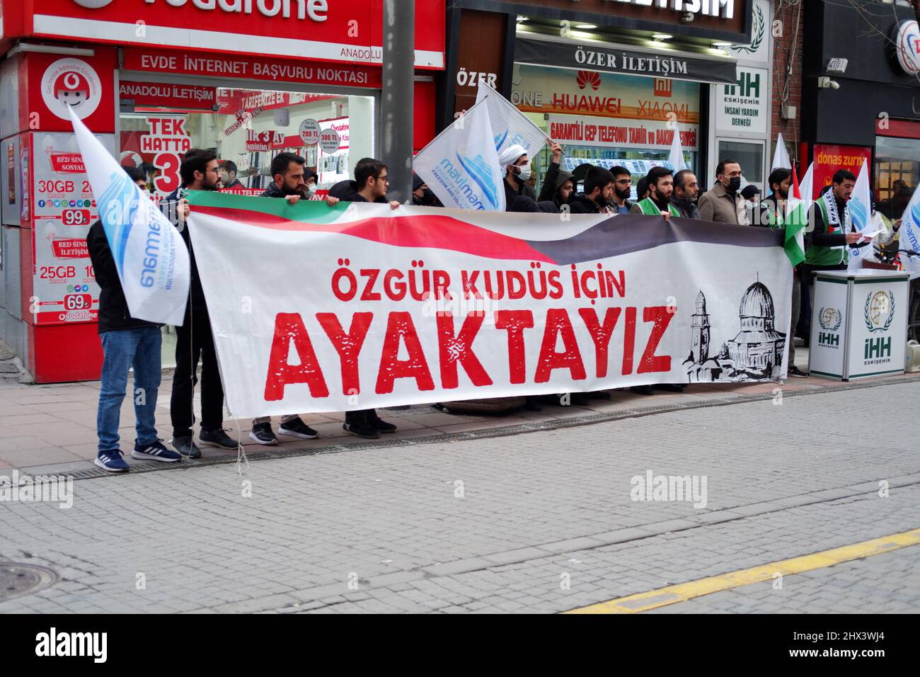 Eskisehir, TÜRKEI, IHH (Insani Yardim Dernegi) Mitglieder protestieren auf den Straßen von Eskisehir gegen Israel für die Befreiung Jerusalems Stockfoto