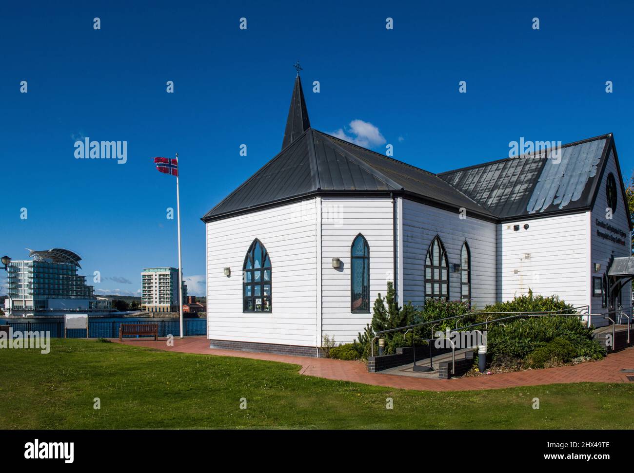 Die norwegische Kirche in Cardiff Bay, heute Café und Kunstsalon Stockfoto