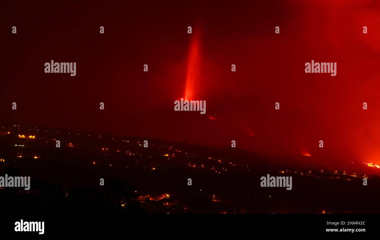 Dieses Foto zeigt den Vulkan Cumbre Vieja und wurde auf der Insel La Palma, Kanarische Inseln, Spanien aufgenommen. Stockfoto