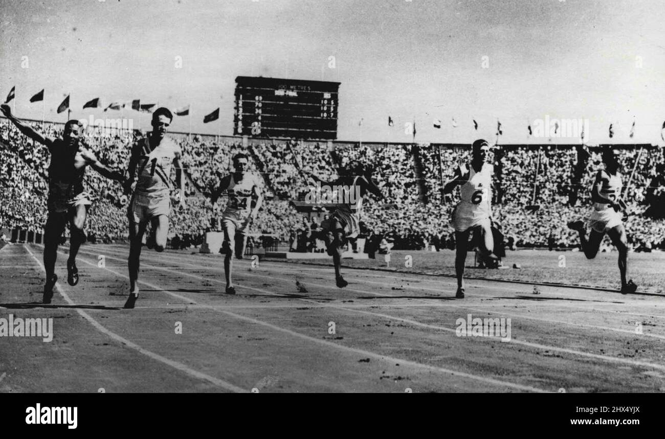 Der XIV. Olympiade 100 Meter Halbfinale : 100 Meter Halbfinale. L. an R. Lloyd Labeach (57) aus Panama, zweiter; M. E. Patton (71) USA erster; K.J. Jone G. B. (34); Chacon Fortun Cuba (25); J. F. Treloar, Australien (6) und MacDonald Bailye G.B. (35) Dritter in Heat 2 des Halbfinales. 08. Oktober 1948. (Foto: Sport & General Press Agency, Limited). Stockfoto