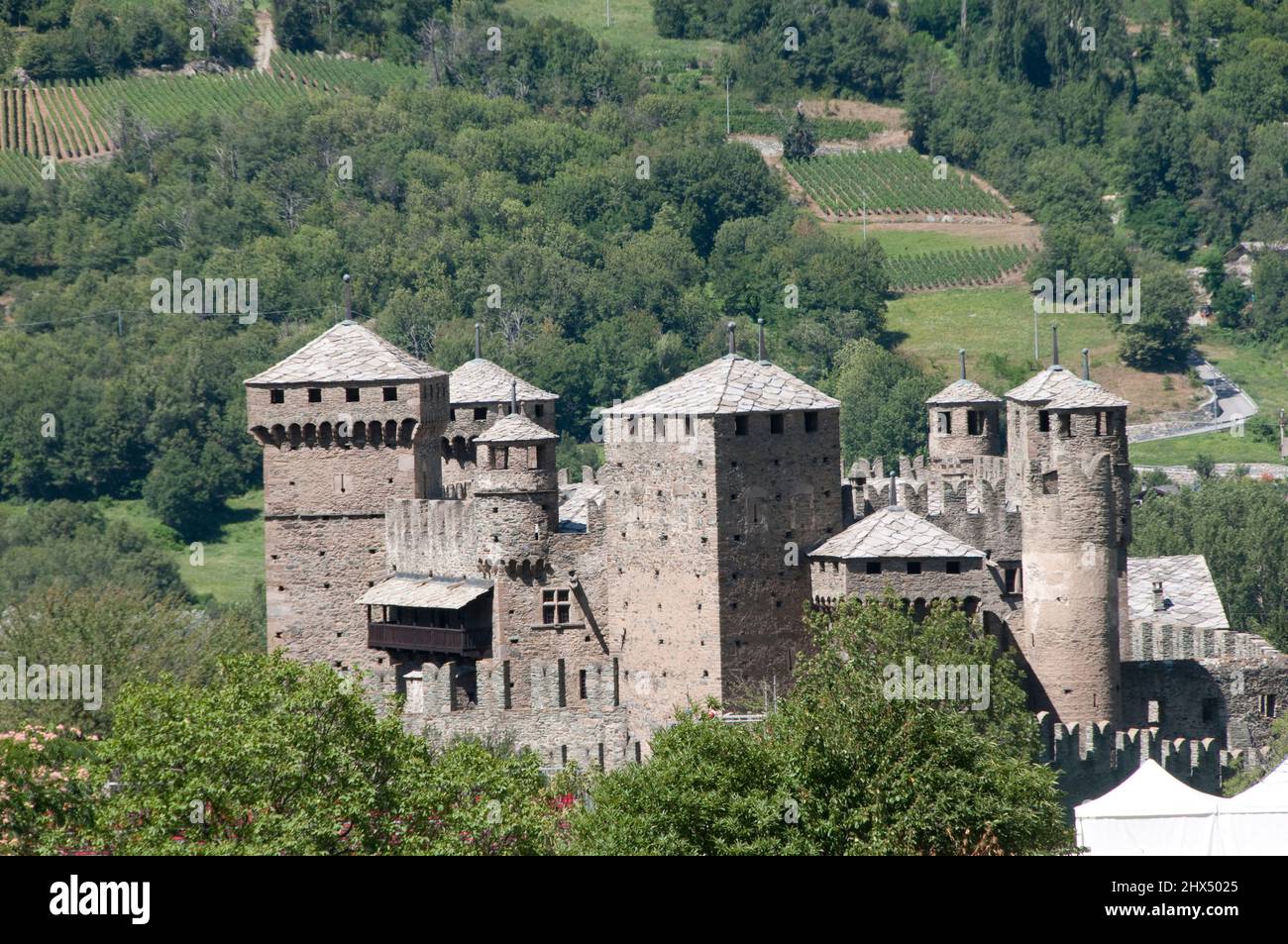 Nebenstraßen Norditalien - Drive 1, Nebenstraßen Norditalien, Italien, Aostatal, Schloss Fenis Stockfoto